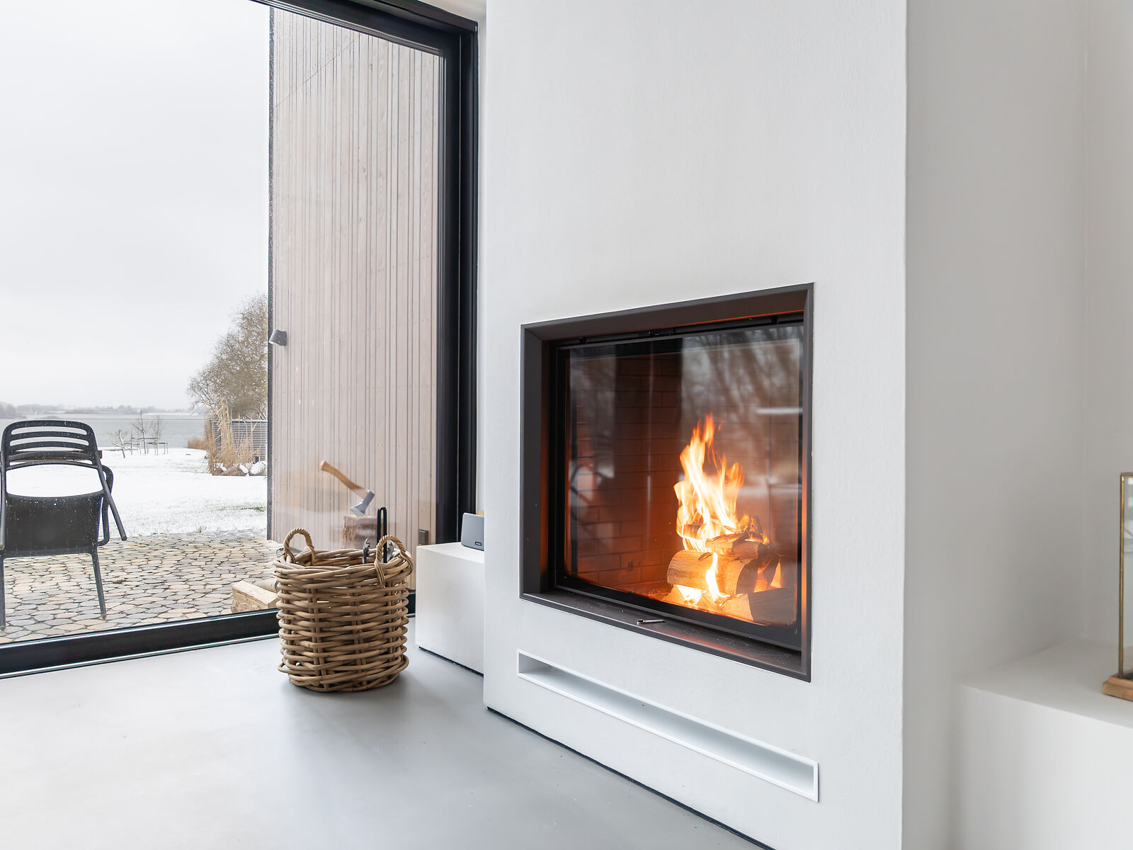 Stil-Kamin flat 75-90 +}